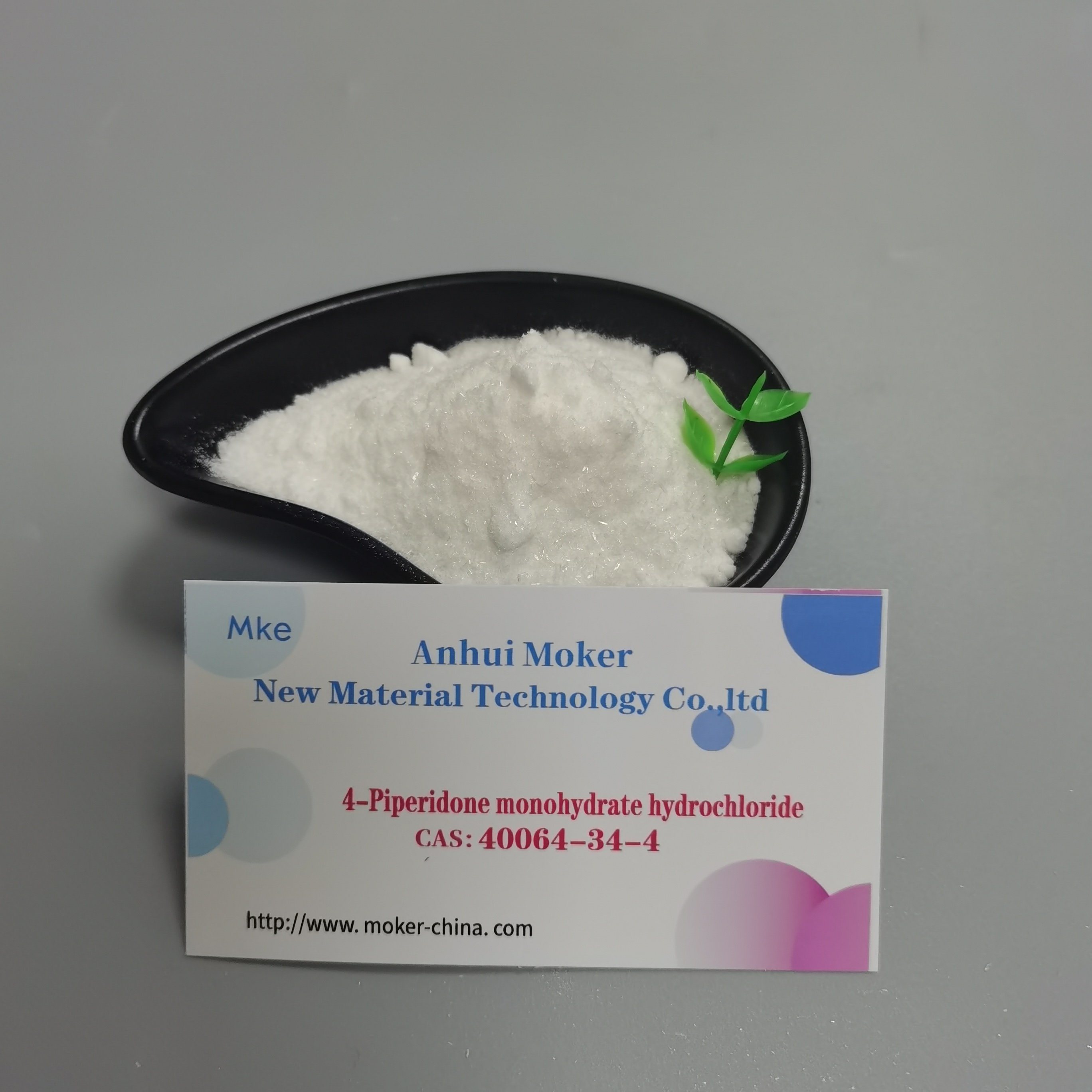 Chemical Drugs 4, 4-Piperidinediol Hydrochloride CAS 40064-34-4 with Lowest Price 